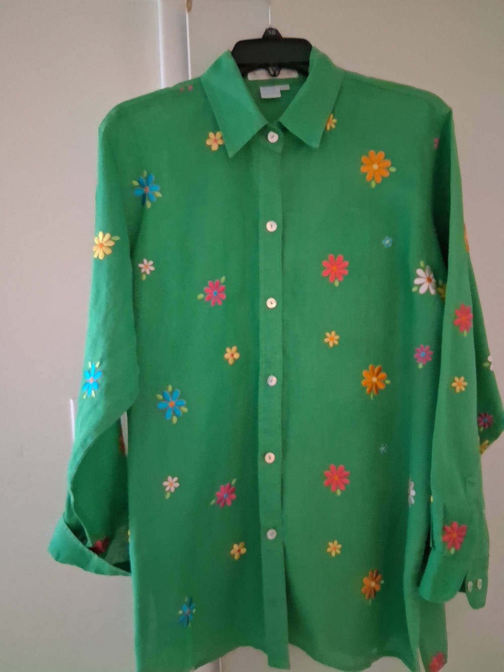 Women's Green Floral Button-Down Shirt - Casual Long-Sleeve